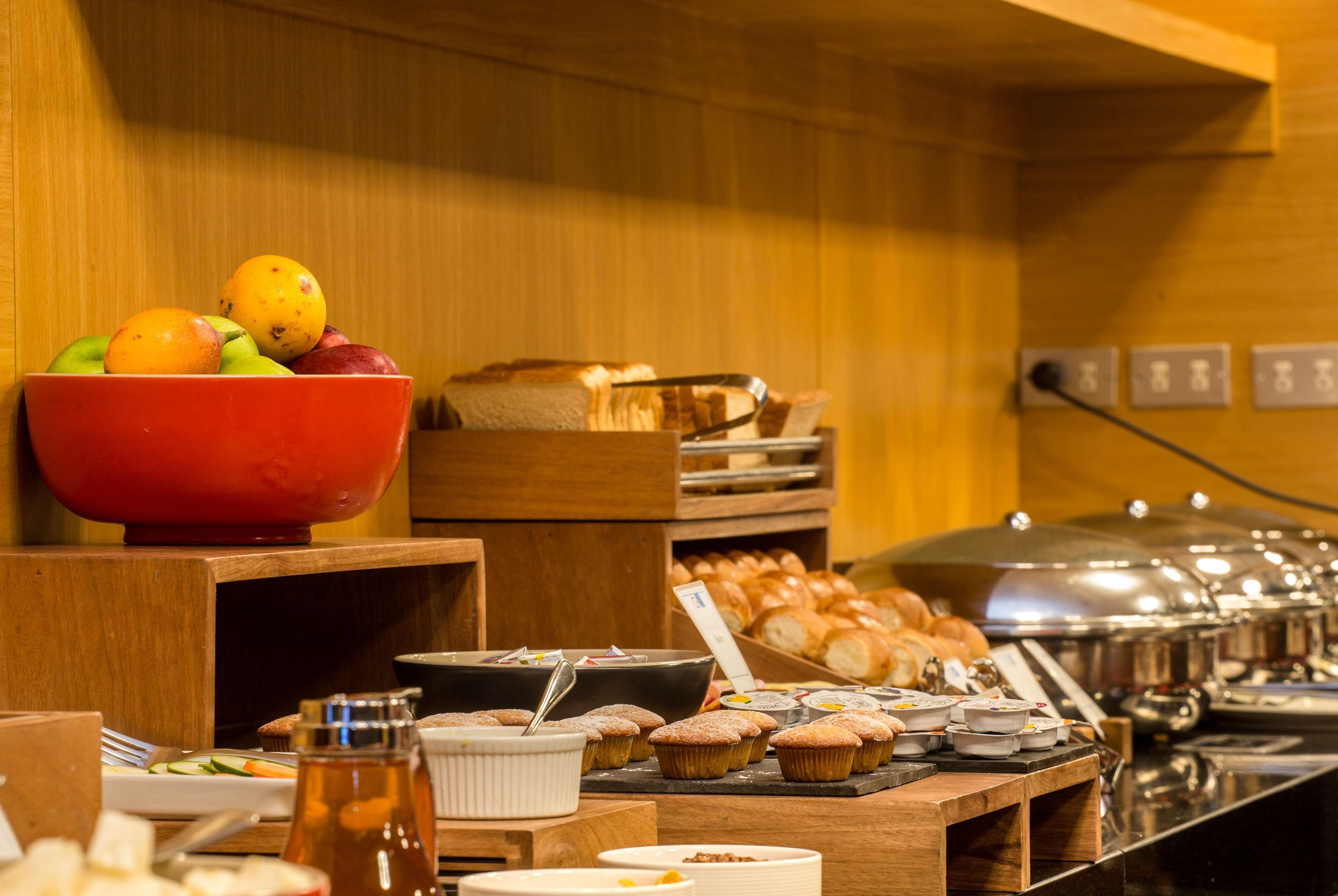 Wyndham Costa Del Sol Tumbes Hotell Exteriör bild