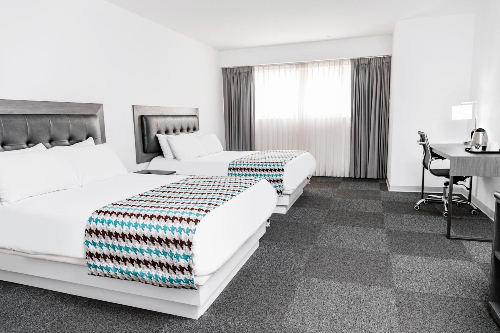 Wyndham Costa Del Sol Tumbes Hotell Exteriör bild