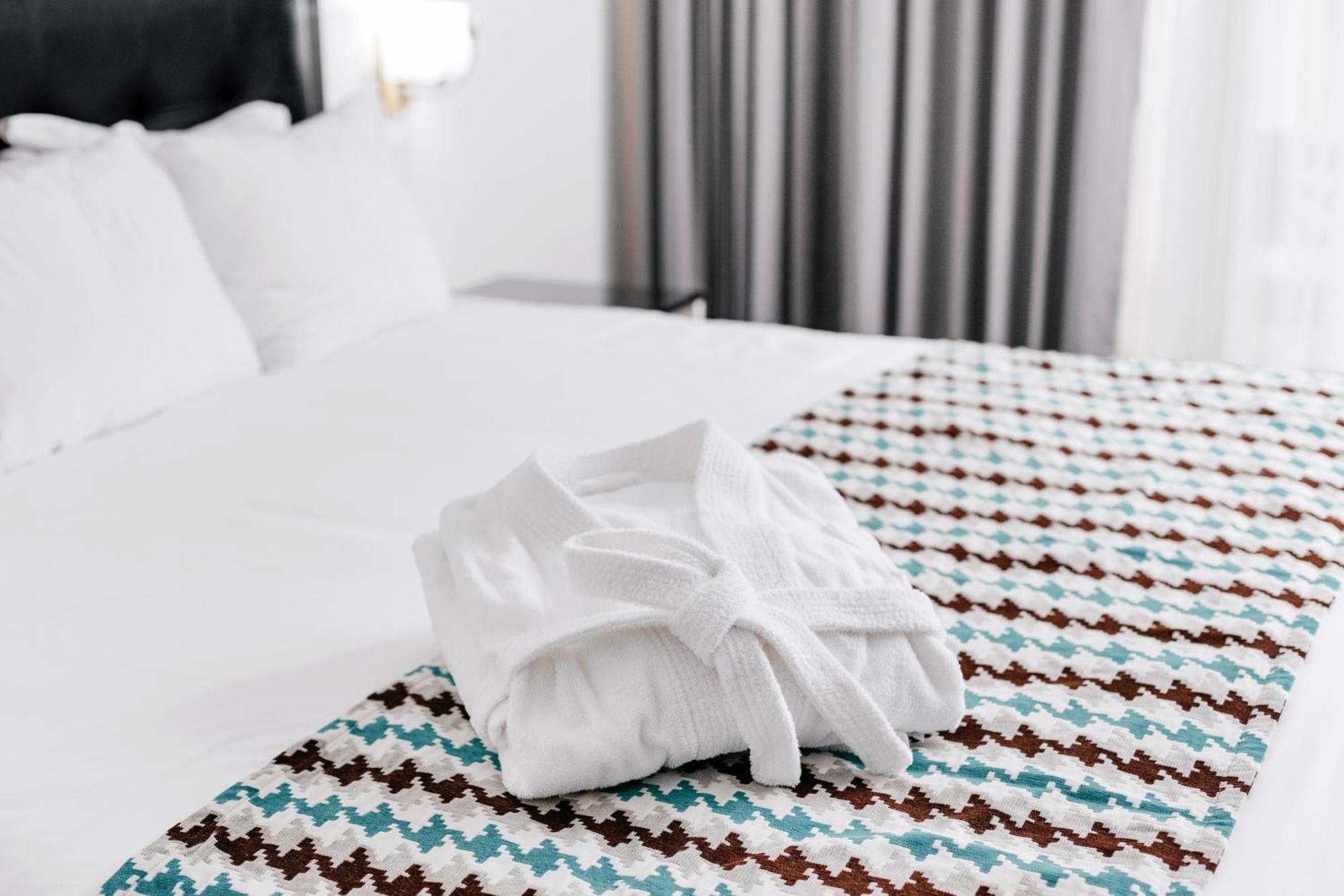Wyndham Costa Del Sol Tumbes Hotell Exteriör bild