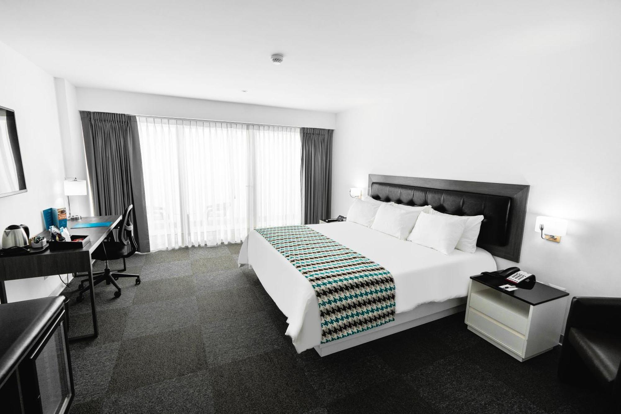 Wyndham Costa Del Sol Tumbes Hotell Exteriör bild